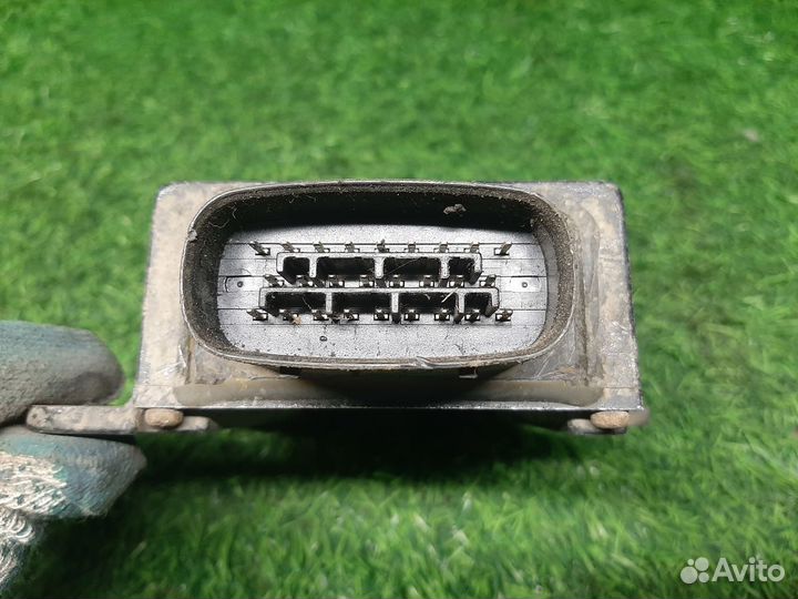 Блок управления форсунками Mitsubishi Galant 8