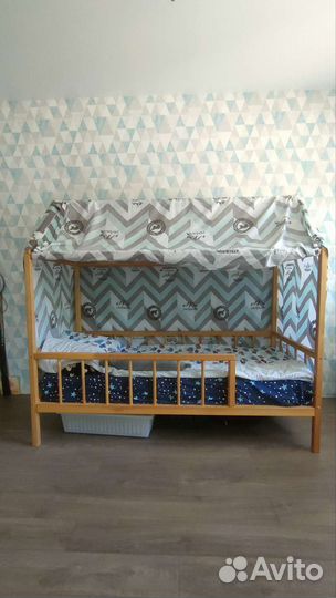 Детская кровать домик