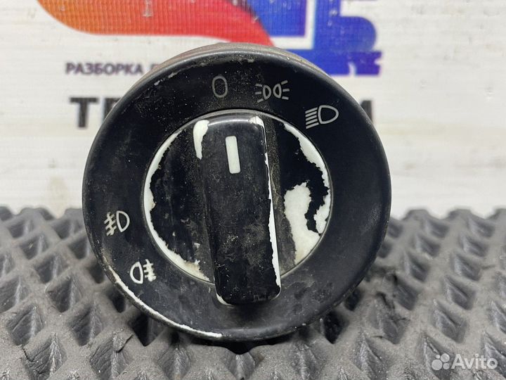 81255056877 Переключатель света фар