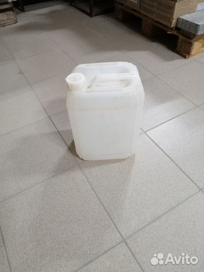 Канистра пластиковая для воды 10л