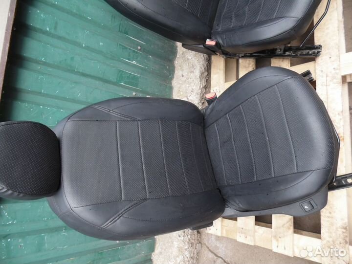 Комплект передних сидений с подогревом пежо 301