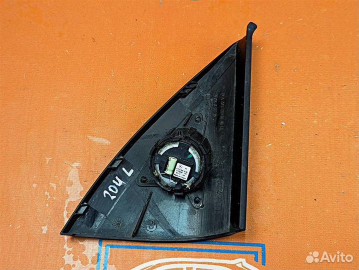 Уголок зеркала w204 C-class 271.860 05.2013