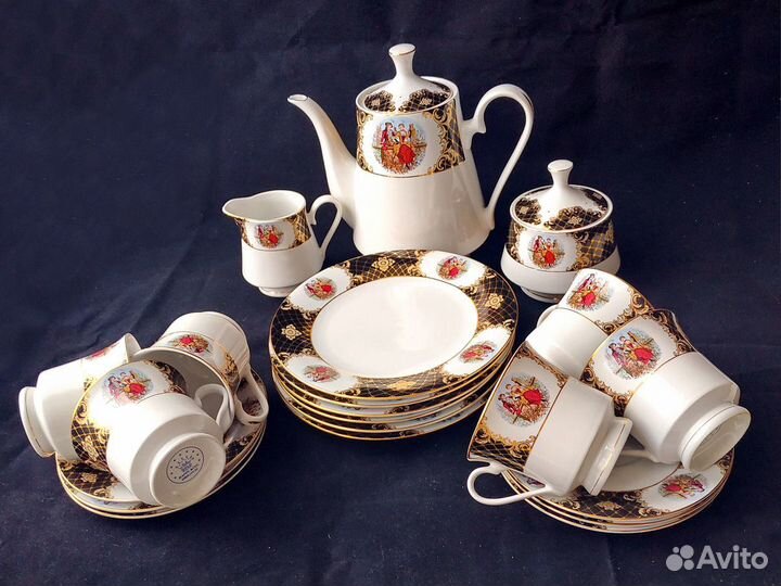 Кофейный фарфоровый сервиз на 6 персон