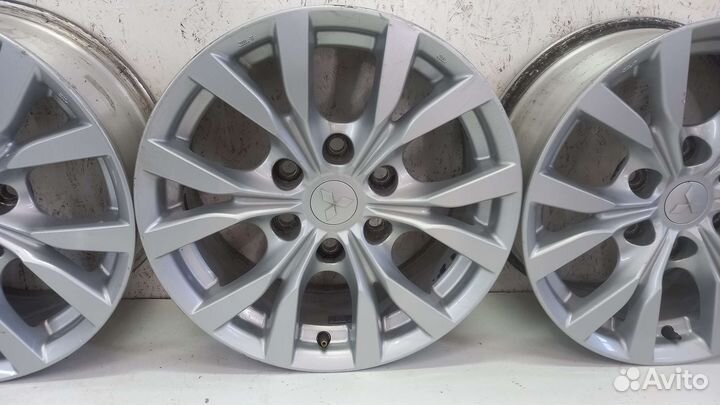 Литые диски R17 6*139.7 Mitsubishi