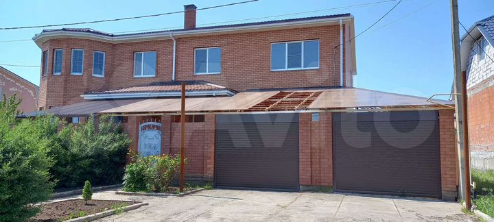 Дом 226,2 м² на участке 4 сот.