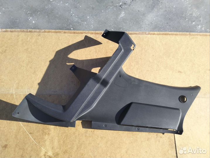 Опора (держатель) зад полки 21213 нива урбан прав