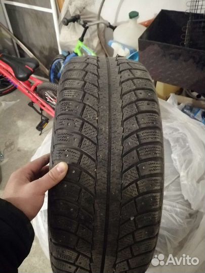 Gislaved Nord Frost 5 205/55 R16