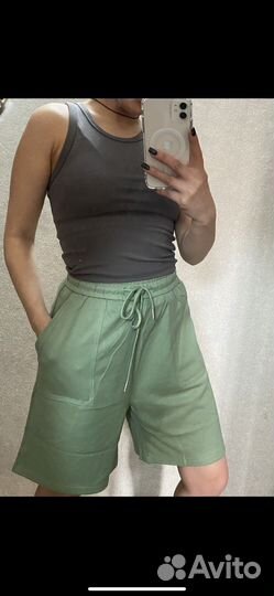 Женские шорты новые