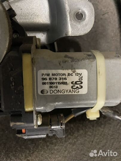 Стеклоподъемник передний Шевроле Авео Т250