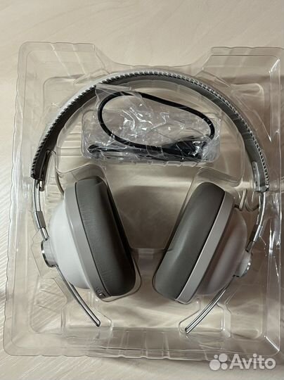 Наушники торг уместен