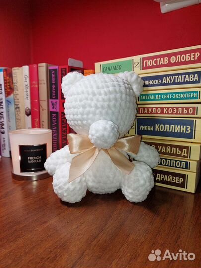 Мишка плюшевый вязаный