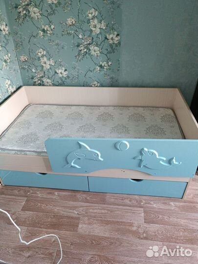 Детская кровать дельфин