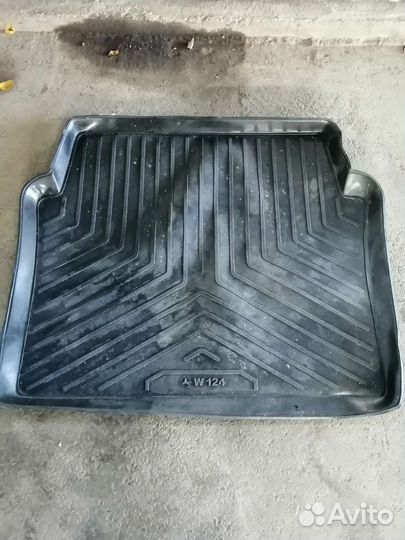 Запчасти на Мерседес w124