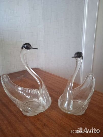 Статуэтка лебедь