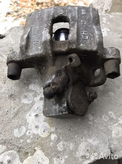 Суппорт задний левый форд фокус