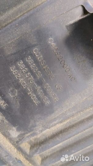 Корпус воздушного фильтра Chrysler Sebring, 2002