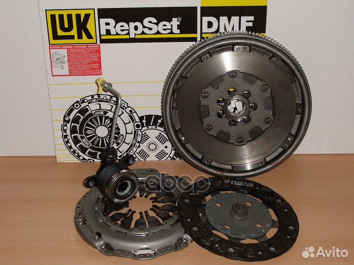 Ком/кт сцепления DMF с выж. и маховиком renault