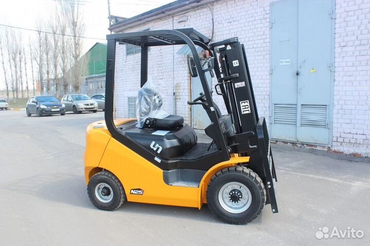 Вилочный погрузчик UN Forklift FD25, 2024