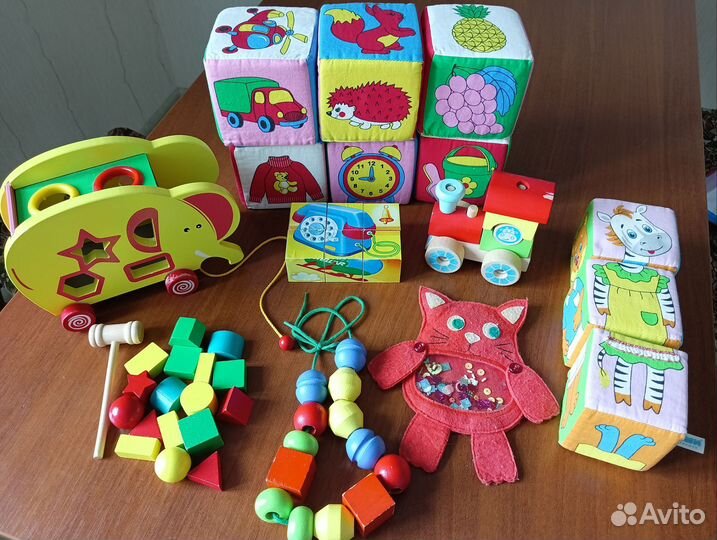 Развивающие игрушки для малышей