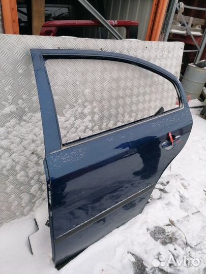Дверь задняя левая Skoda Octavia A4 1.6 BFQ