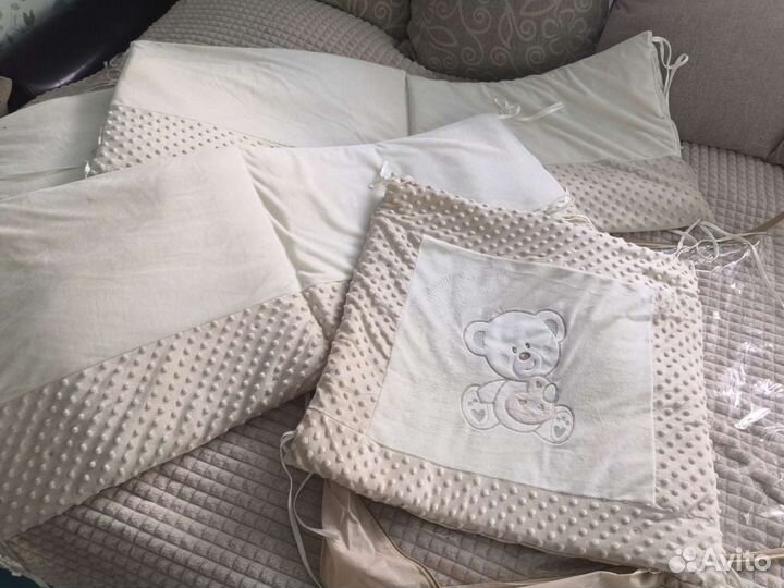 Бортики в детскую кроватку