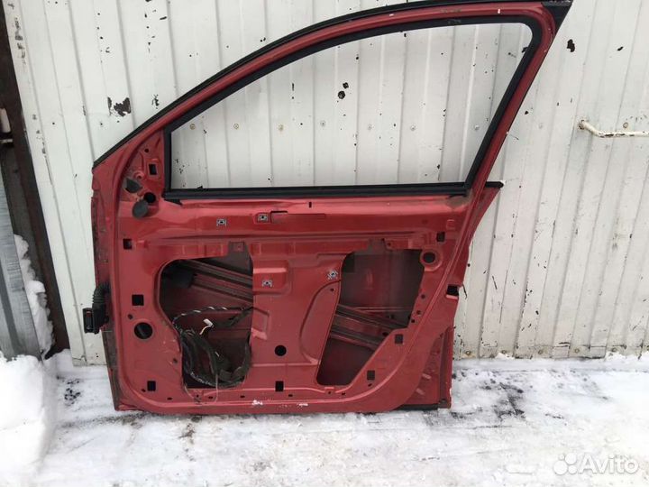 Дверь перед/право на Renault Megane II