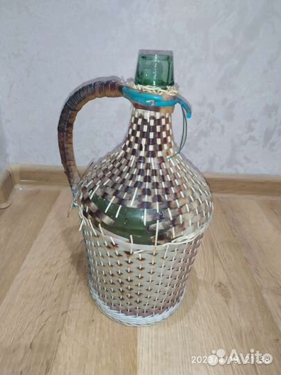 Бутылка стеклянная 3 л