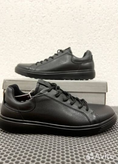 Кроссовки Ecco модные