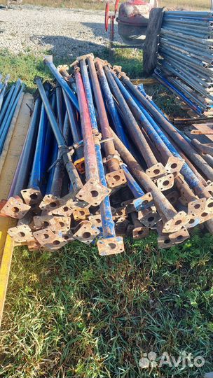 Стойки для монолита