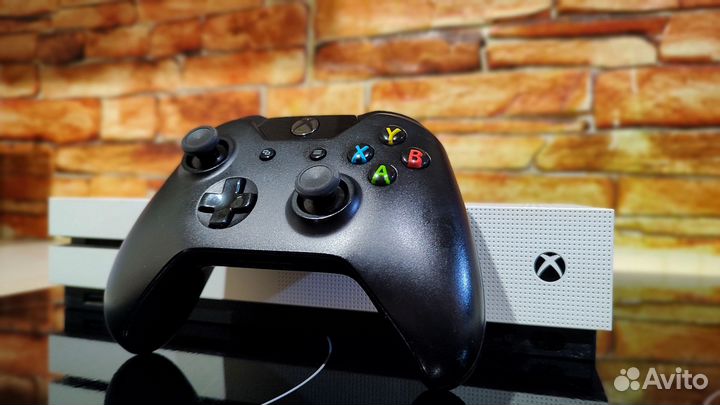 Xbox one S 512gb+топовые игры