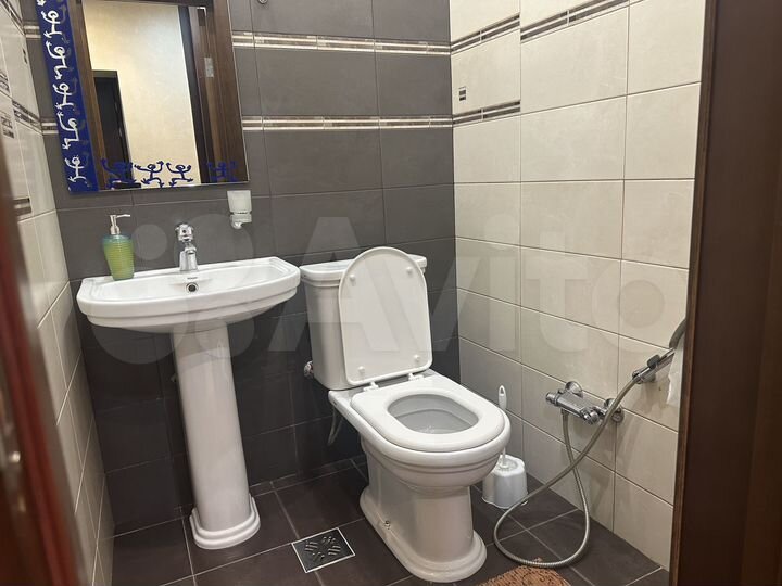 1-к. квартира, 60 м², 3/5 эт.