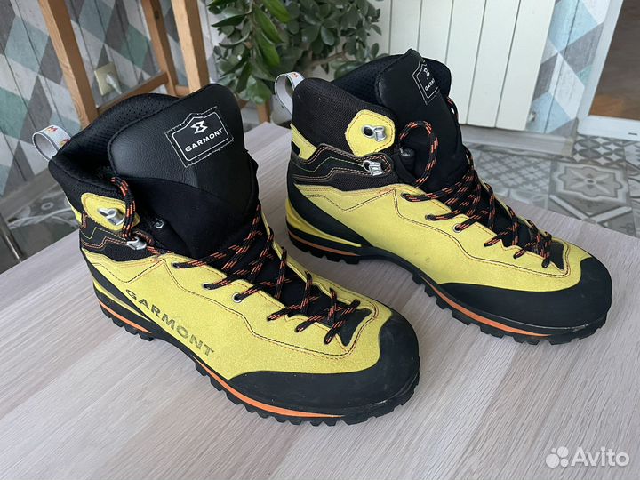 Треккинговые ботинки Garmont ascent GTX