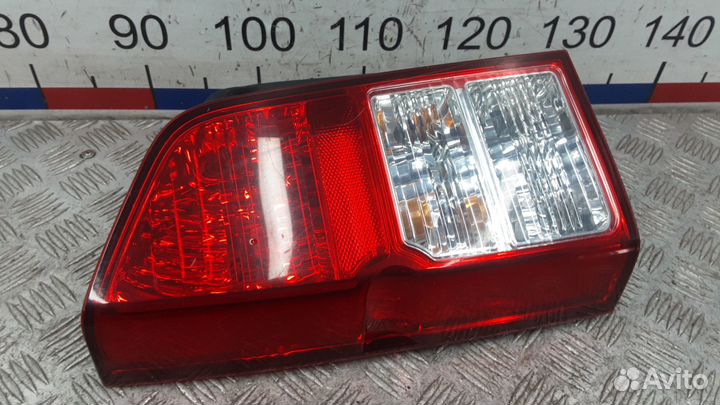 Фонарь Nissan Pathfinder (2004-2009)