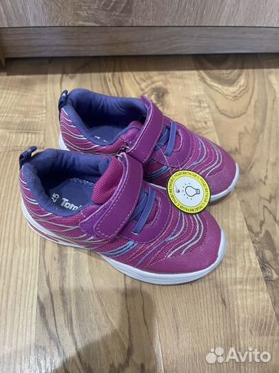 Кроссовки tombi 25 новые