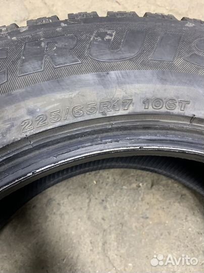 Bridgestone Ice Cruiser 7000 225/65 R17 106T