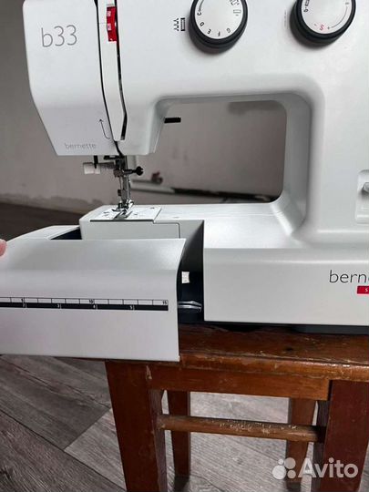 Швейная машина Bernetta 33