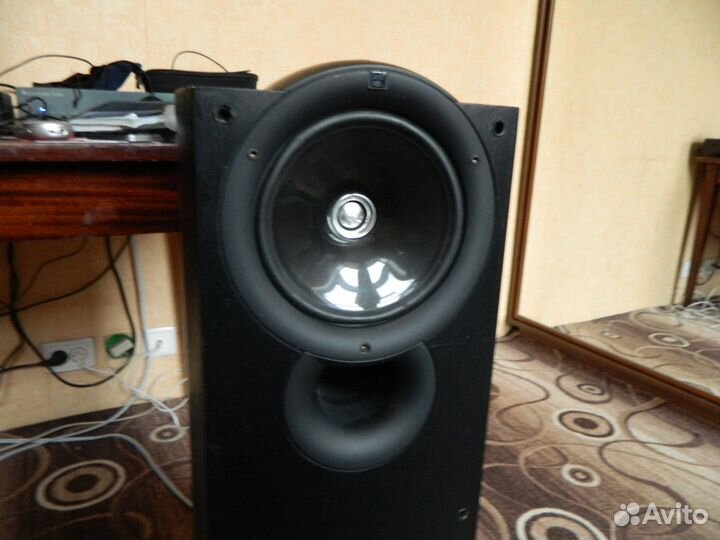 Kef q hot sale 3