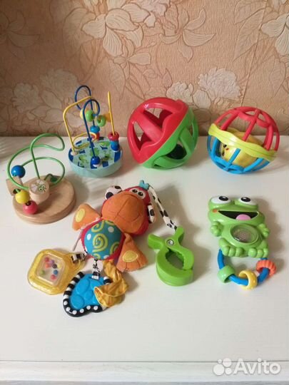 Развивающие игрушки пакетом