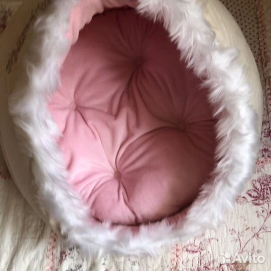 Лежанка для кошек