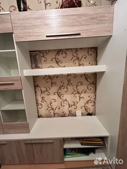 Стенка в гостиную бу, в отличном состоянии