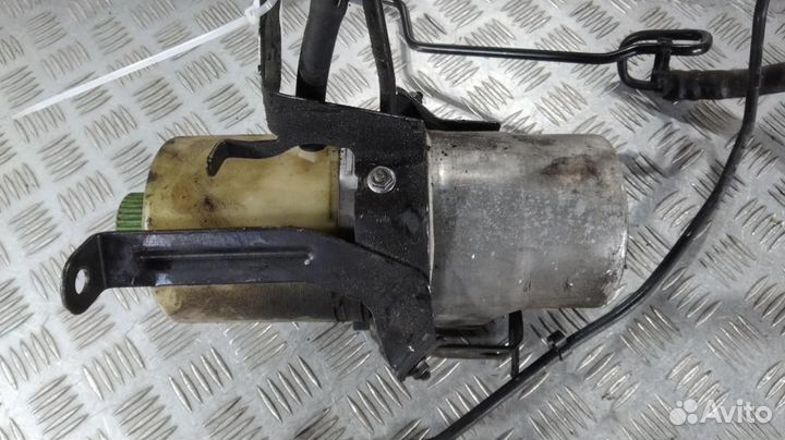 Насос эур 6R0423156B Audi A1 (2010-2021)