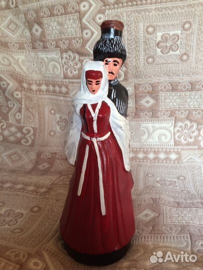 Керамика: бутылки, кружки в коллекцию