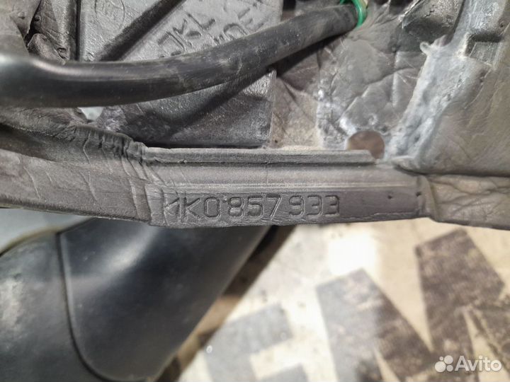 Зеркало левое серое Volkswagen Golf 5