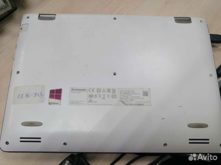 Ноутбук lenovo yoga 300-11ibr