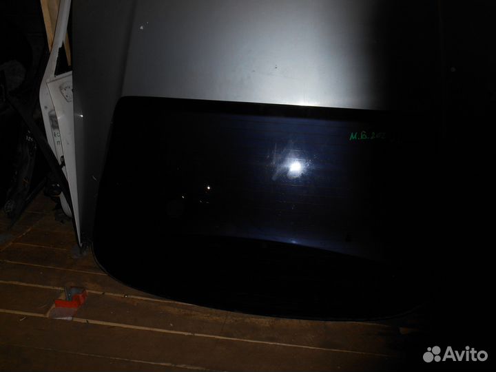 Заднее стекло Mercedes Benz W202 Мерседес Бенц 202