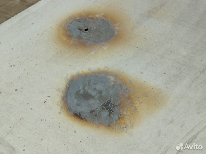 Капот на Duster