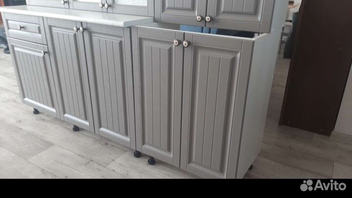 Новый кухонный гарнитур 1,8м.В наличии.Доставка