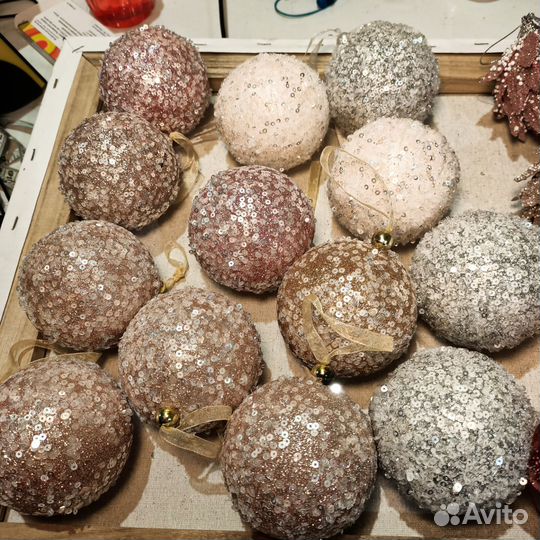 Едочные новогодние игрушки разные