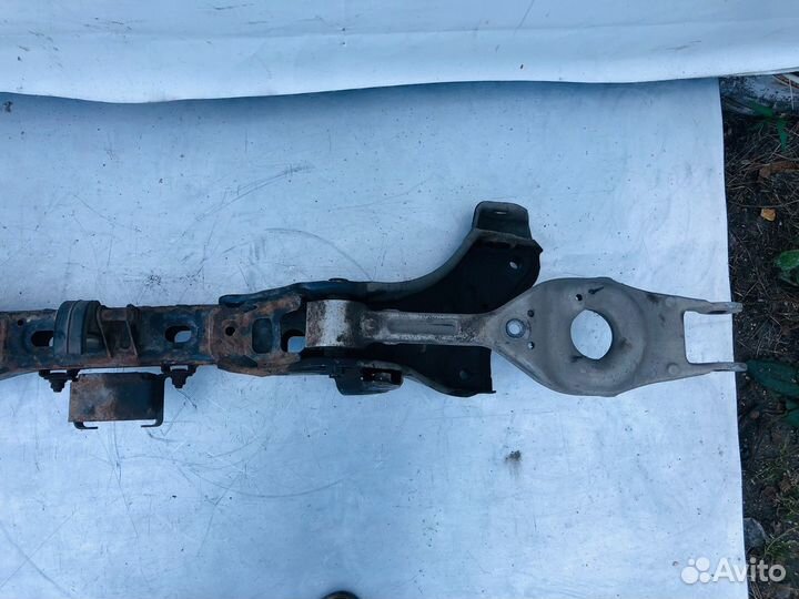 Задняя балка (подрамник ) Hyundai i40