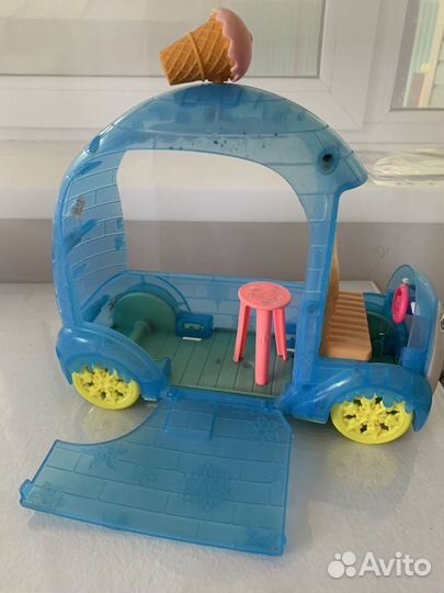 Машинка фургон энчантималс